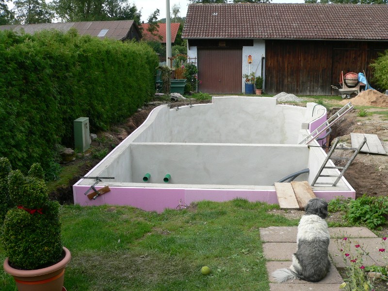 filterkammer und putzarbeiten am teich