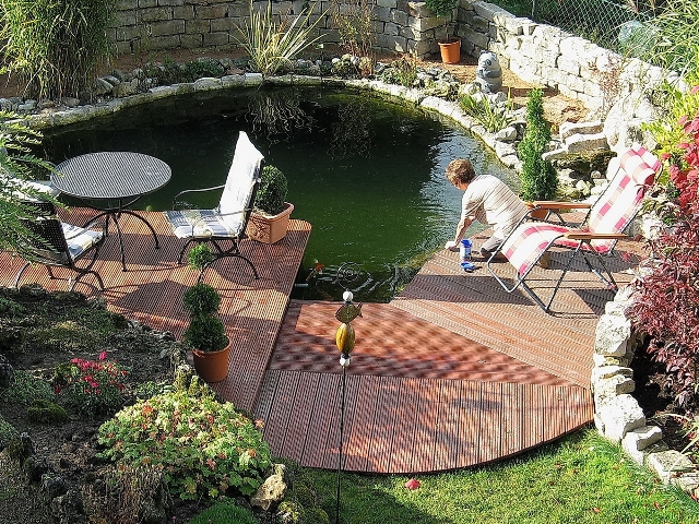 kopie von hedi am teich